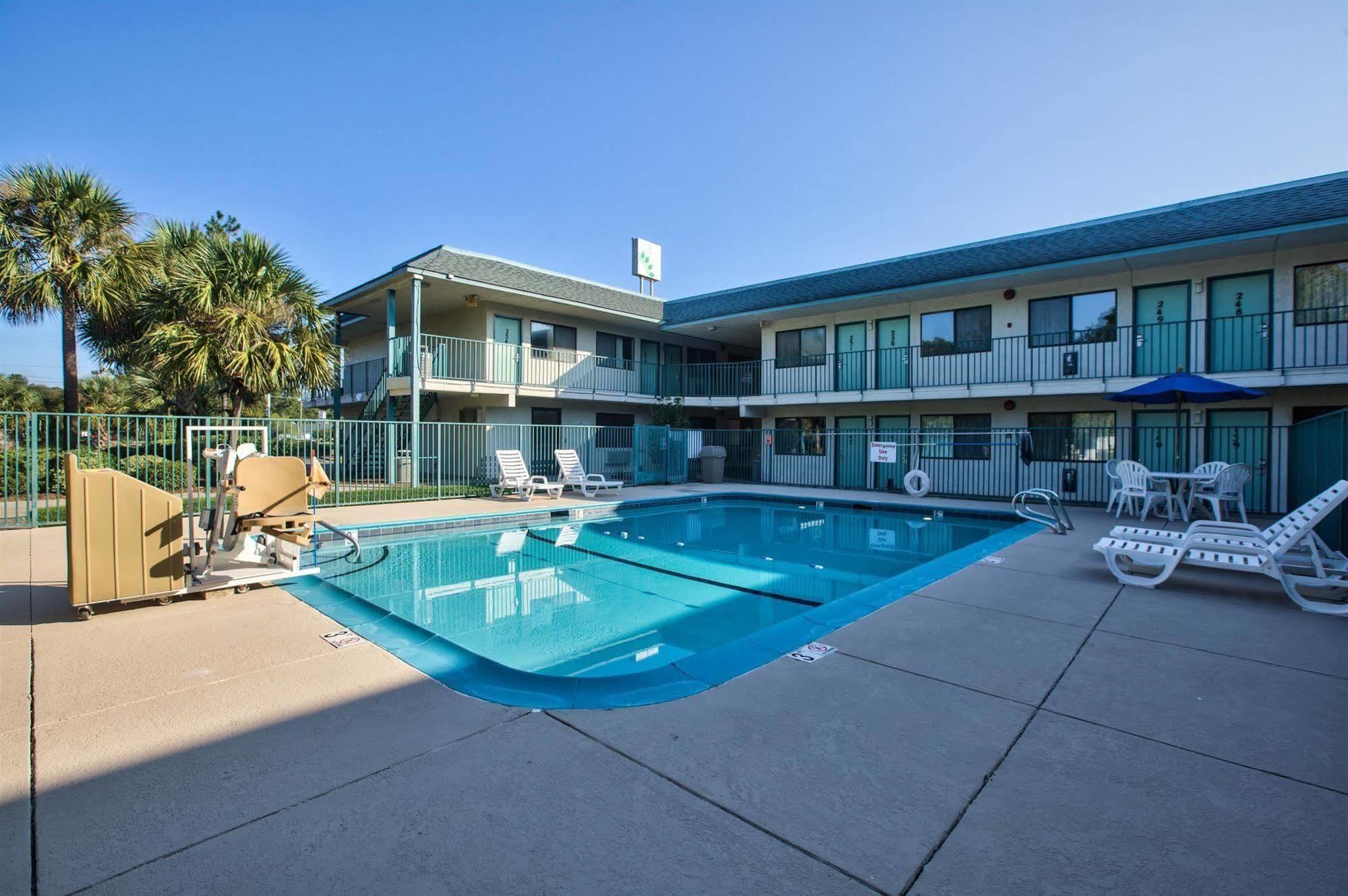 Motel 6-Valdosta, Ga - University Экстерьер фото