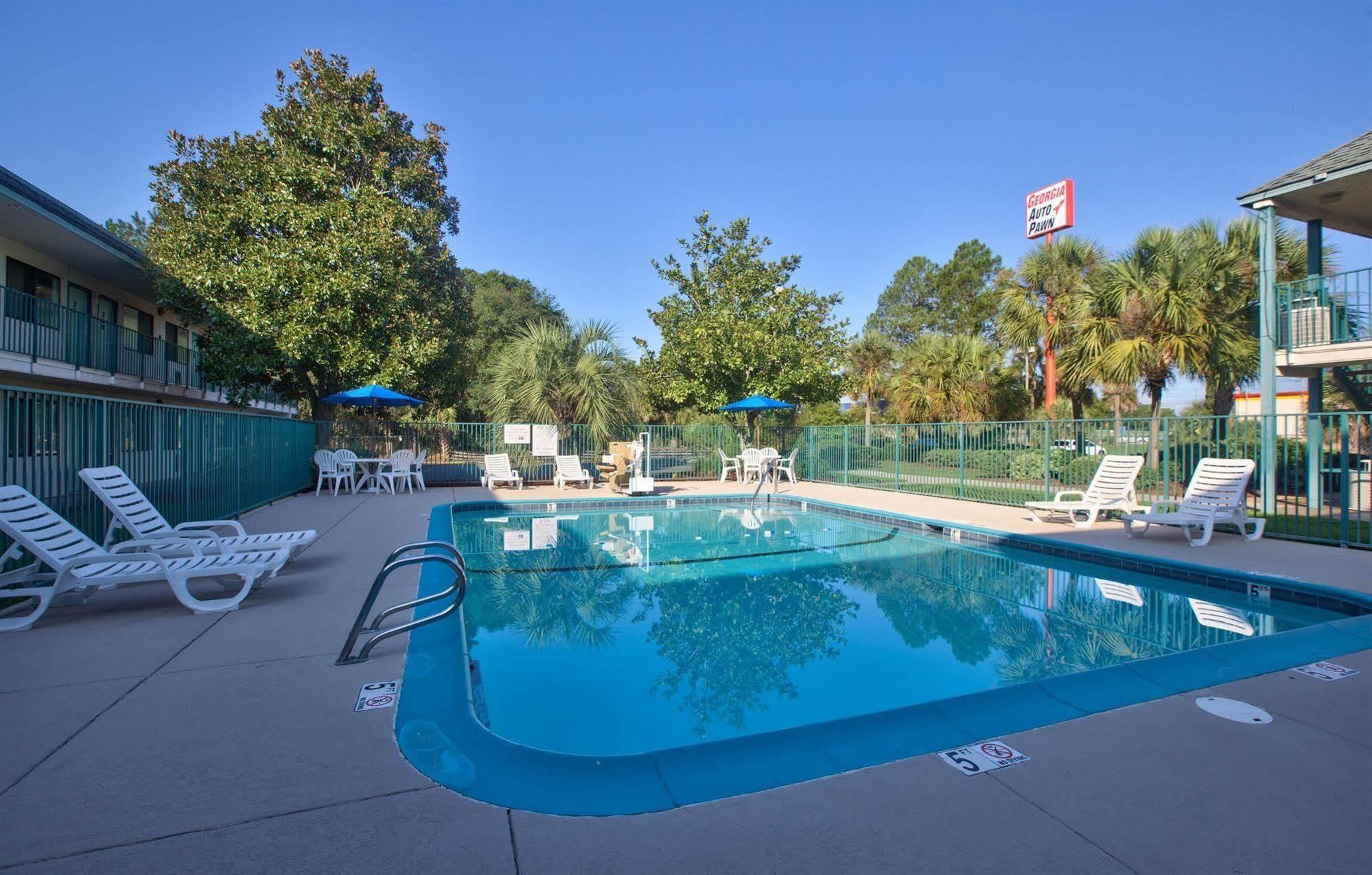 Motel 6-Valdosta, Ga - University Экстерьер фото